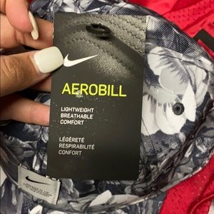 Nike Accessories - Womens Nike Hat Nike Accessories - Womens Nike Hat